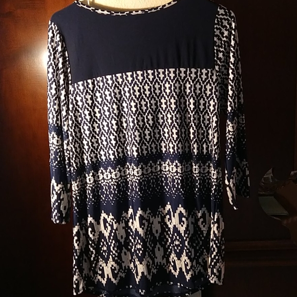 Blouse - Picture 4 of 4